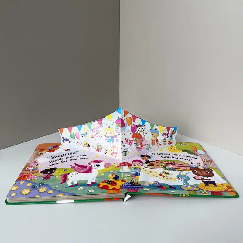 Livre de contes de fées avec rabats
