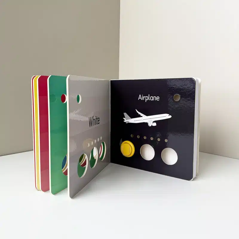 Children's cardboard activity book - Imagen 4